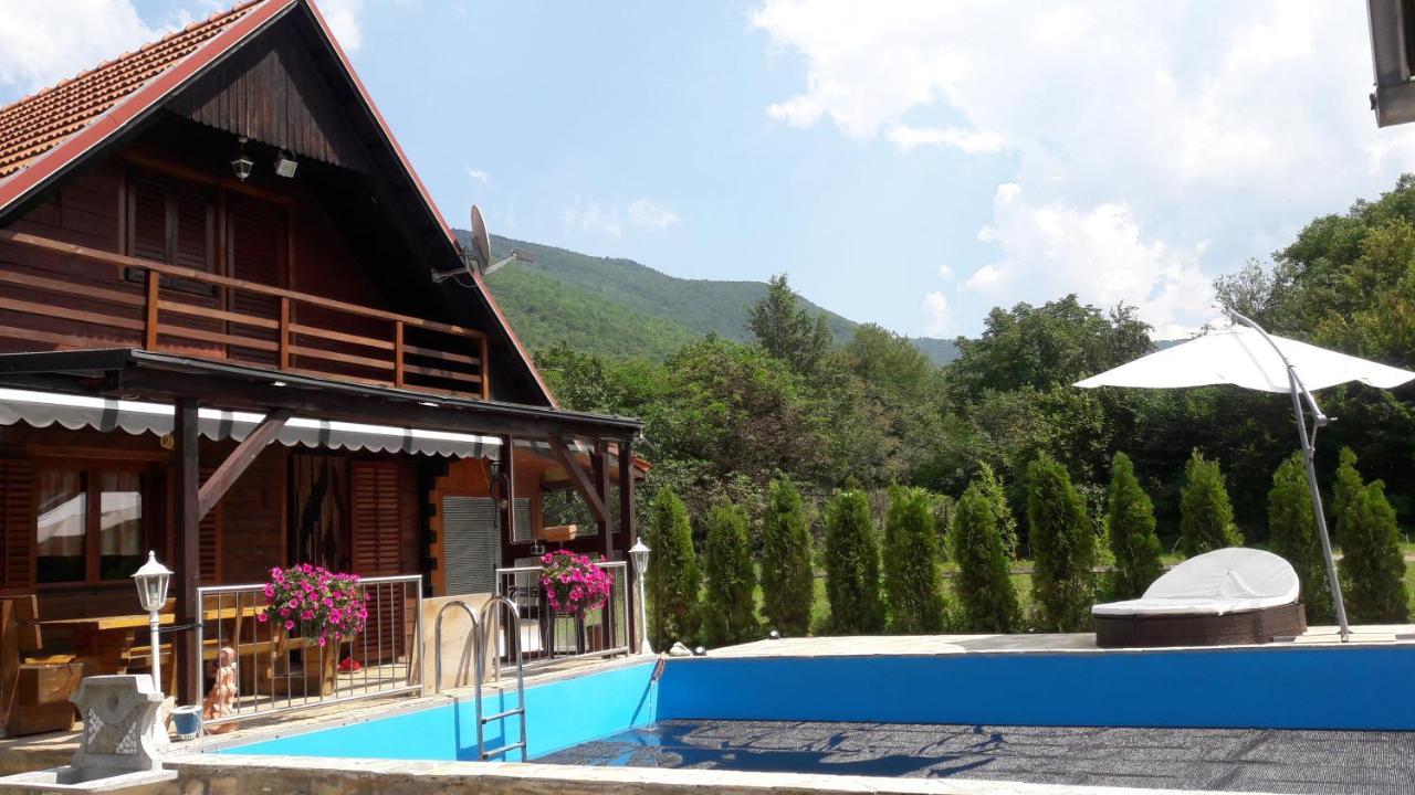 Holiday House Vale Verde Korenica Esterno foto