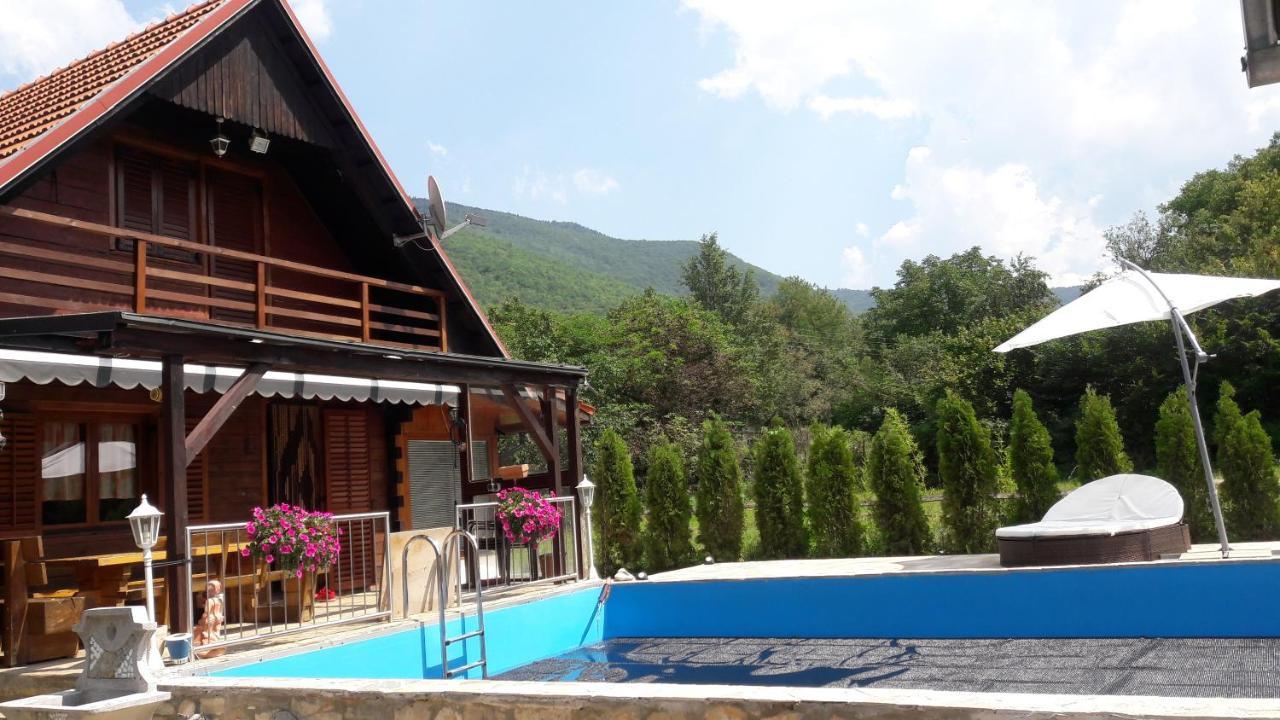 Holiday House Vale Verde Korenica Esterno foto