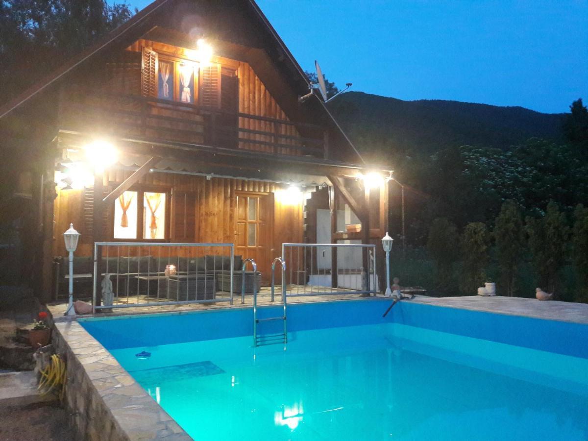 Holiday House Vale Verde Korenica Esterno foto